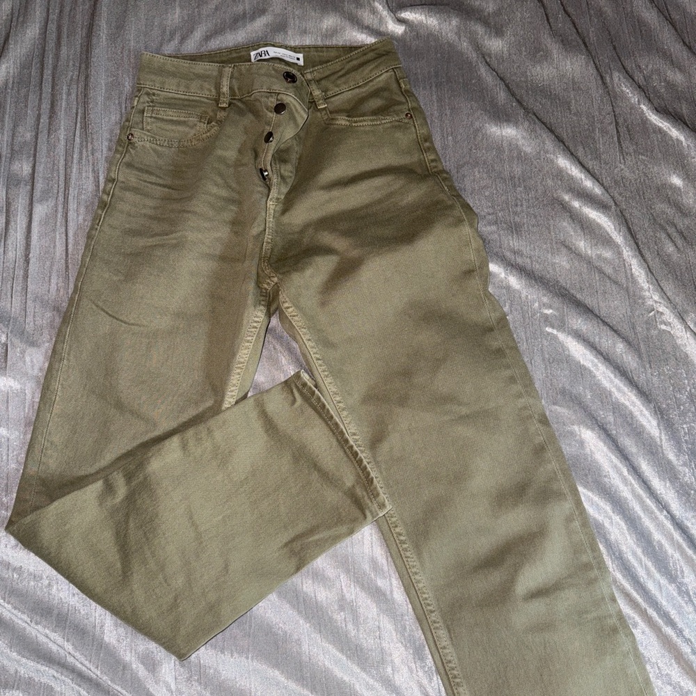 Olive multi Button mom jeans Zara